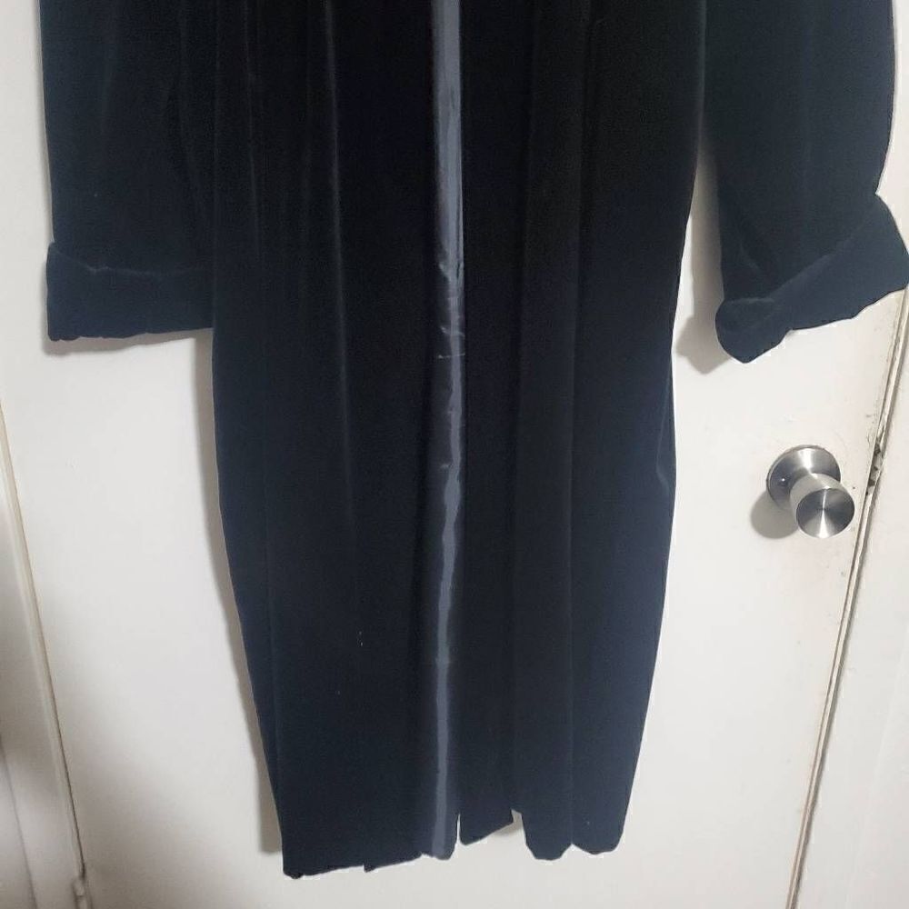 JS Collections Vtg Black Velvet Evening Coat Size Small - Picture 3 of 12